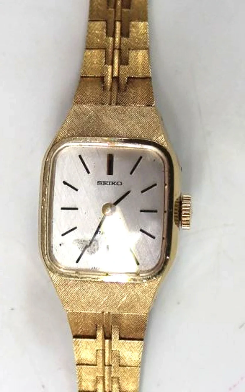 Vintage Seiko Ladies Fashion Watch • Gold Tone • Mechanical Wind Up • 6